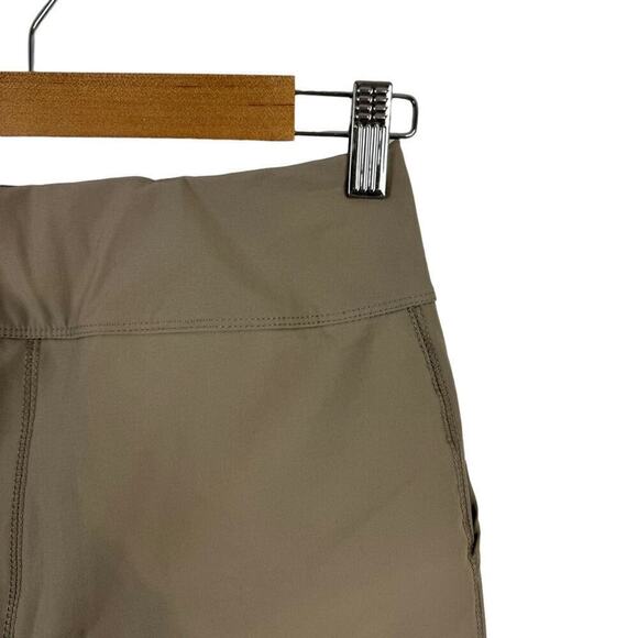 NEW FABLETICS Hybrid Cargo Pants Women's Small Smoke Tan Nylon Pockets Leggings - Picture 13 of 16